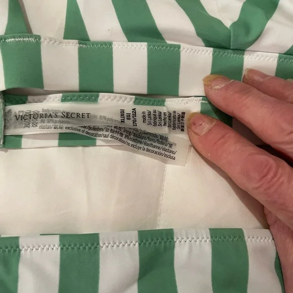Victoria’s Secret bikini with green and white stripes NWT Size M - Picture 3 of 10
